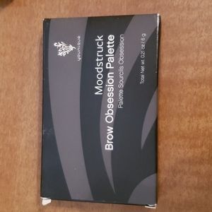 Younique brow palette
